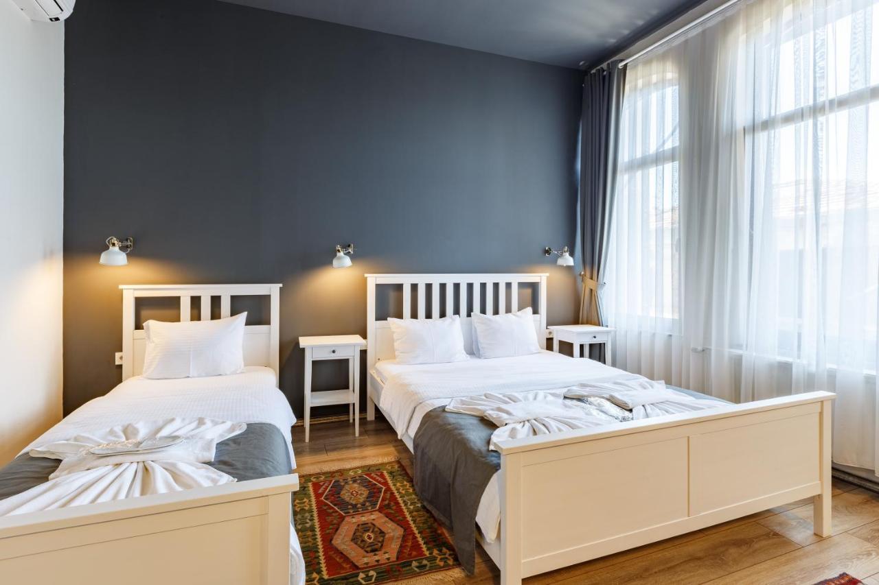 מלון Miro Mansion Old 3*